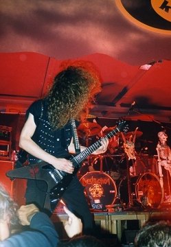 DESTRUCTION - Mike